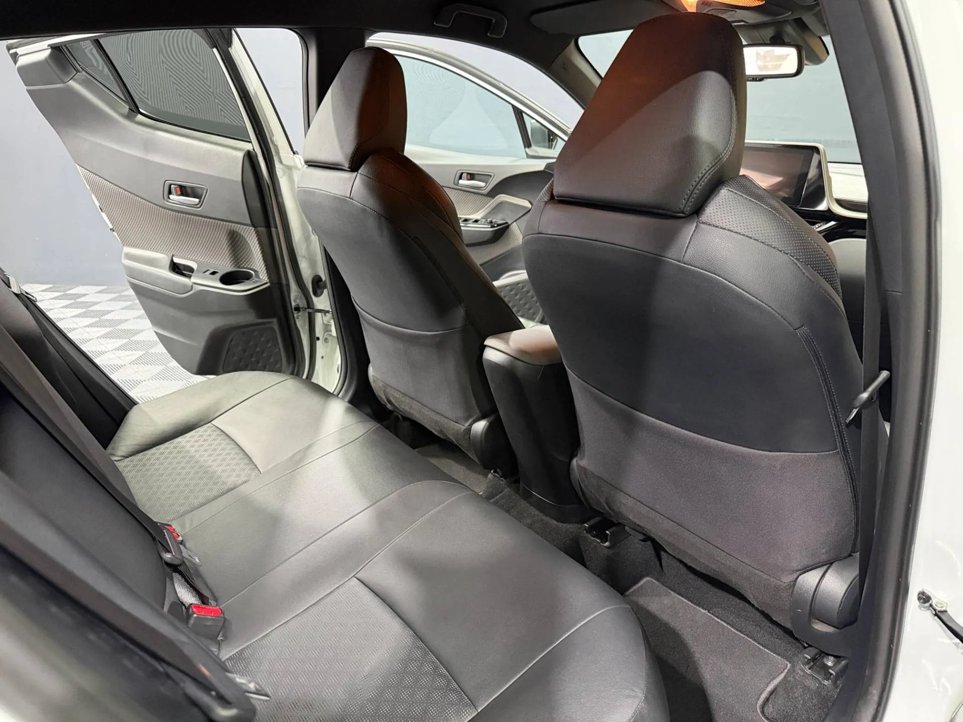 Toyota C-HR 2.0 Hybrid