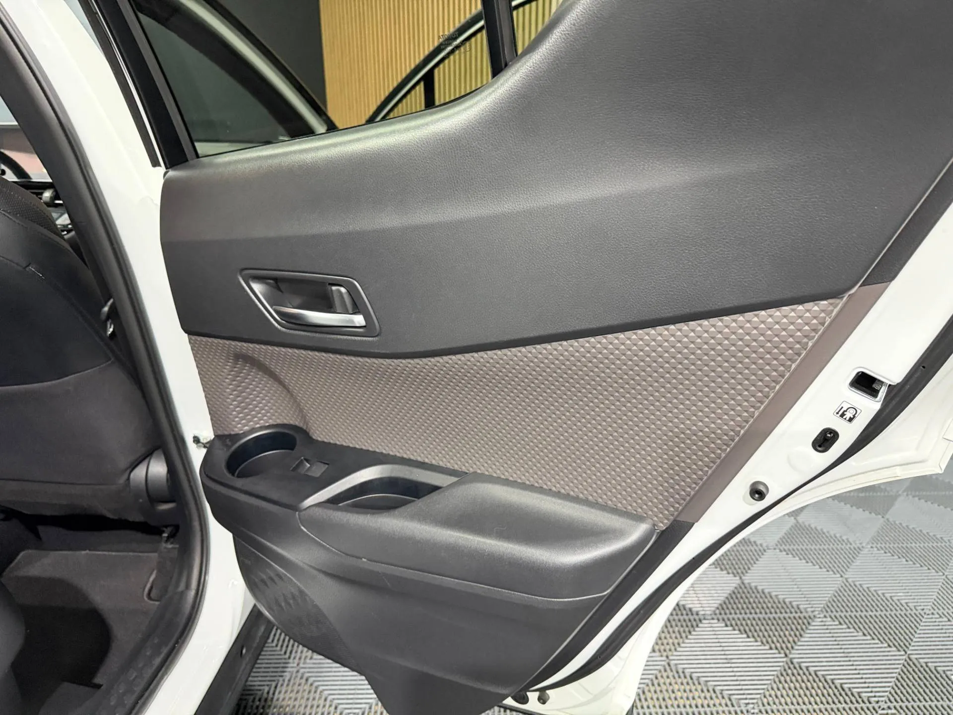 Toyota C-HR 2.0 Hybrid