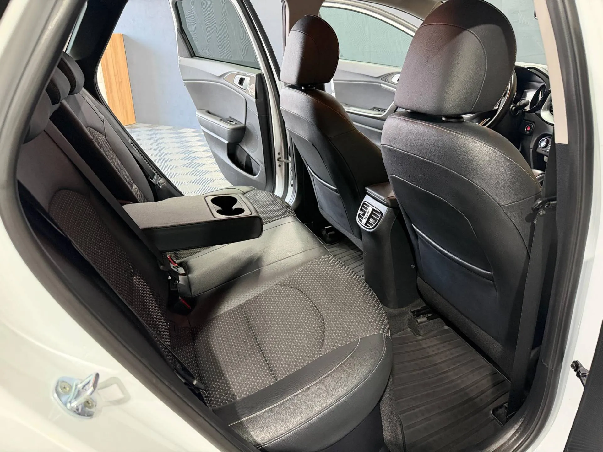 Kia Ceed Sportswagon 1.6 GDI Plug-in Hybrid