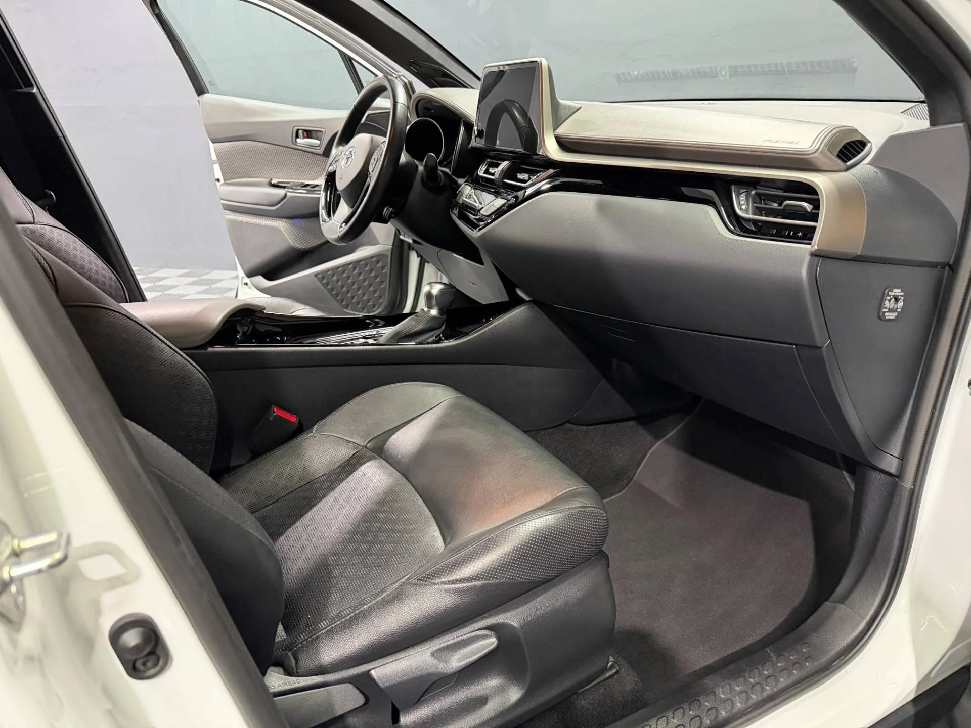 Toyota C-HR 2.0 Hybrid