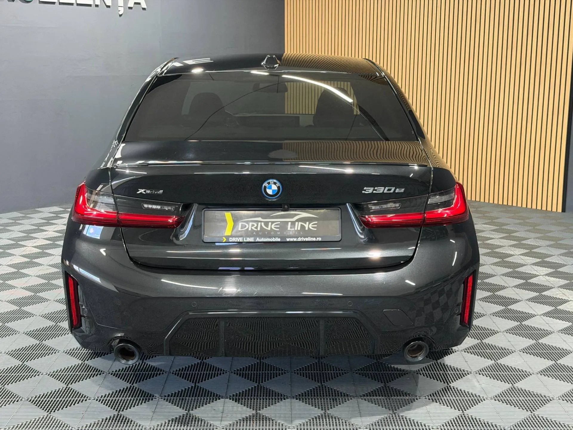 BMW 330e xDrive Steptronic M Sportpaket Pro