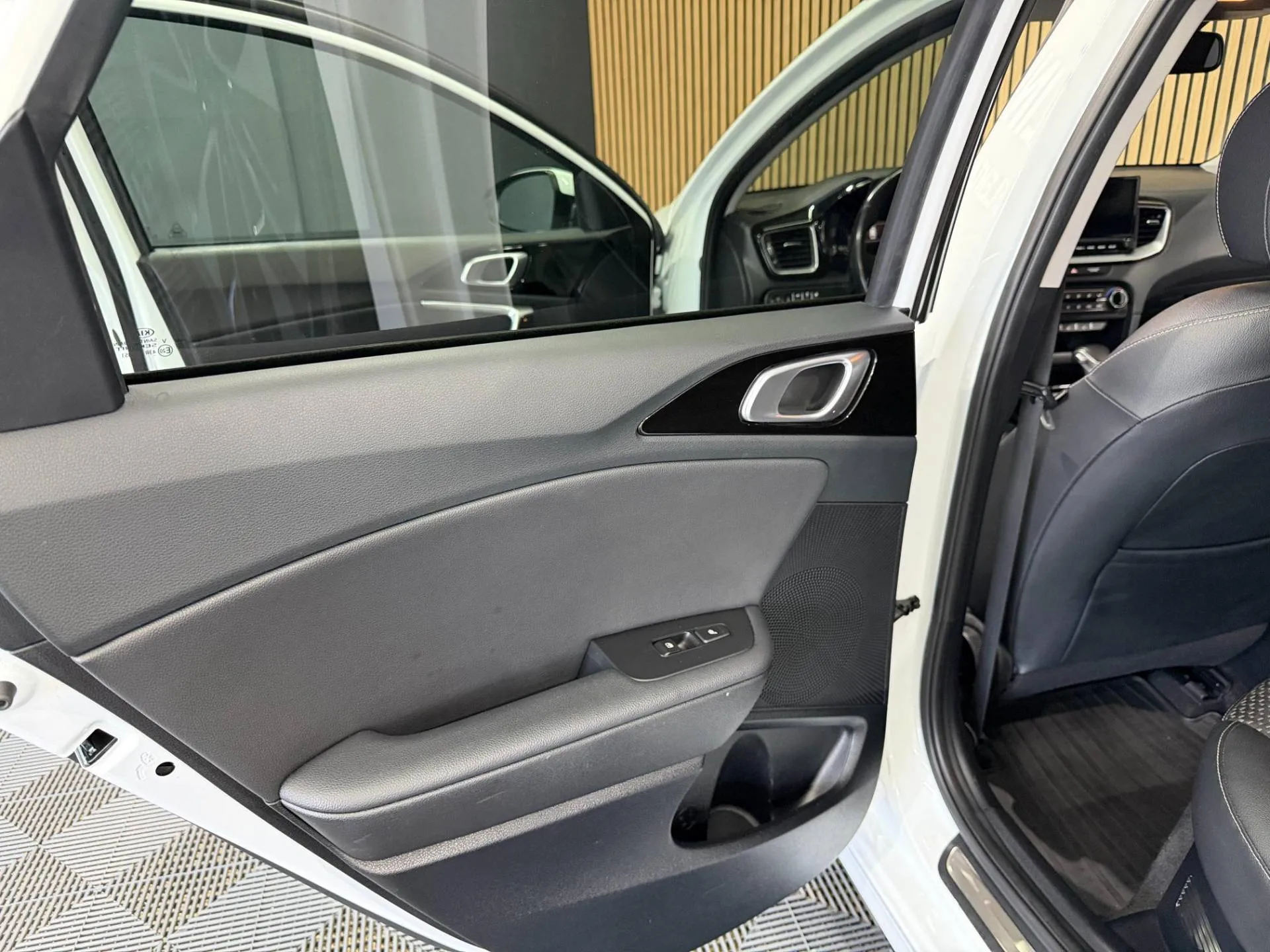 Kia Ceed Sportswagon 1.6 GDI Plug-in Hybrid